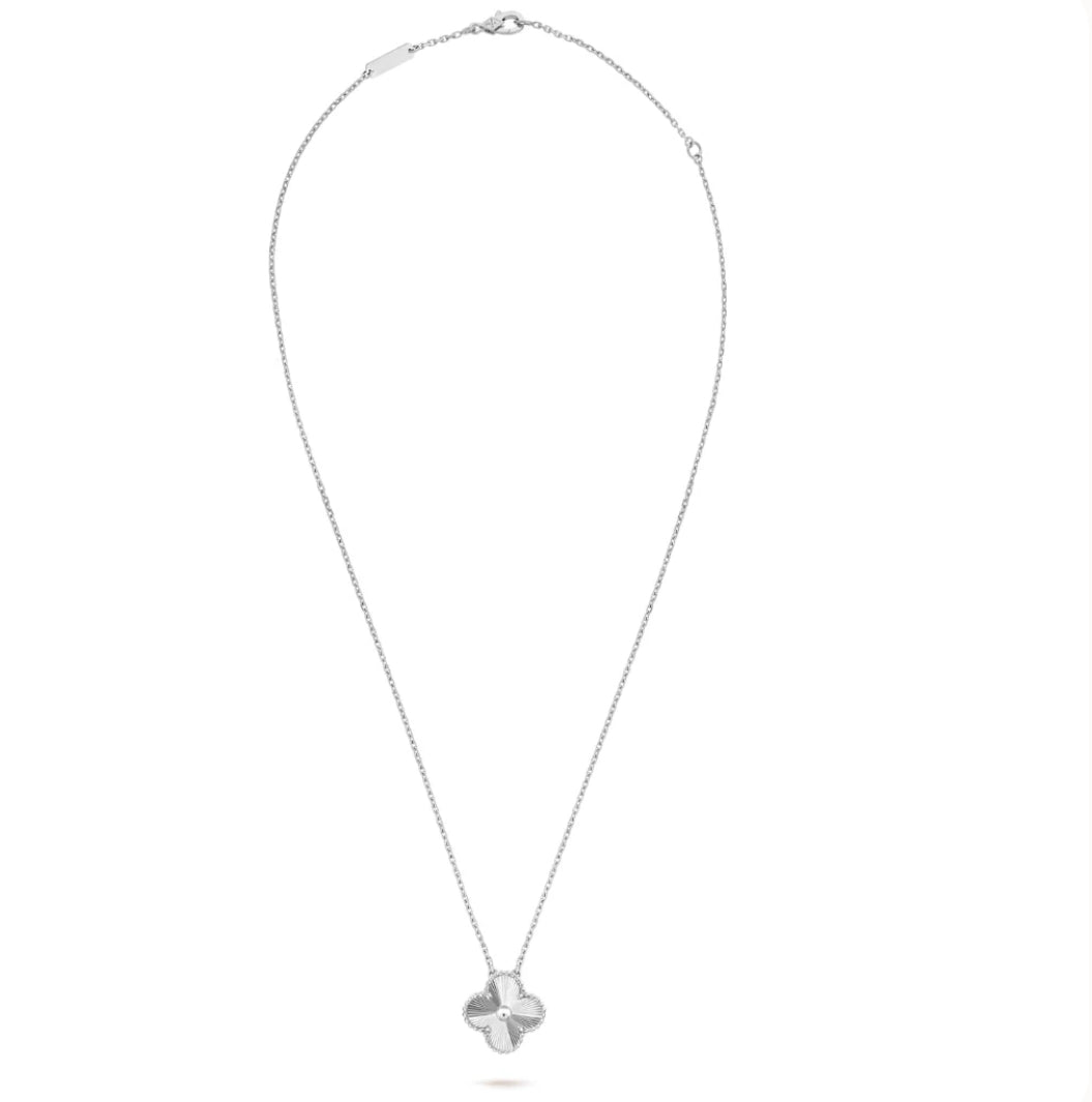 Clover-necklace-silver.