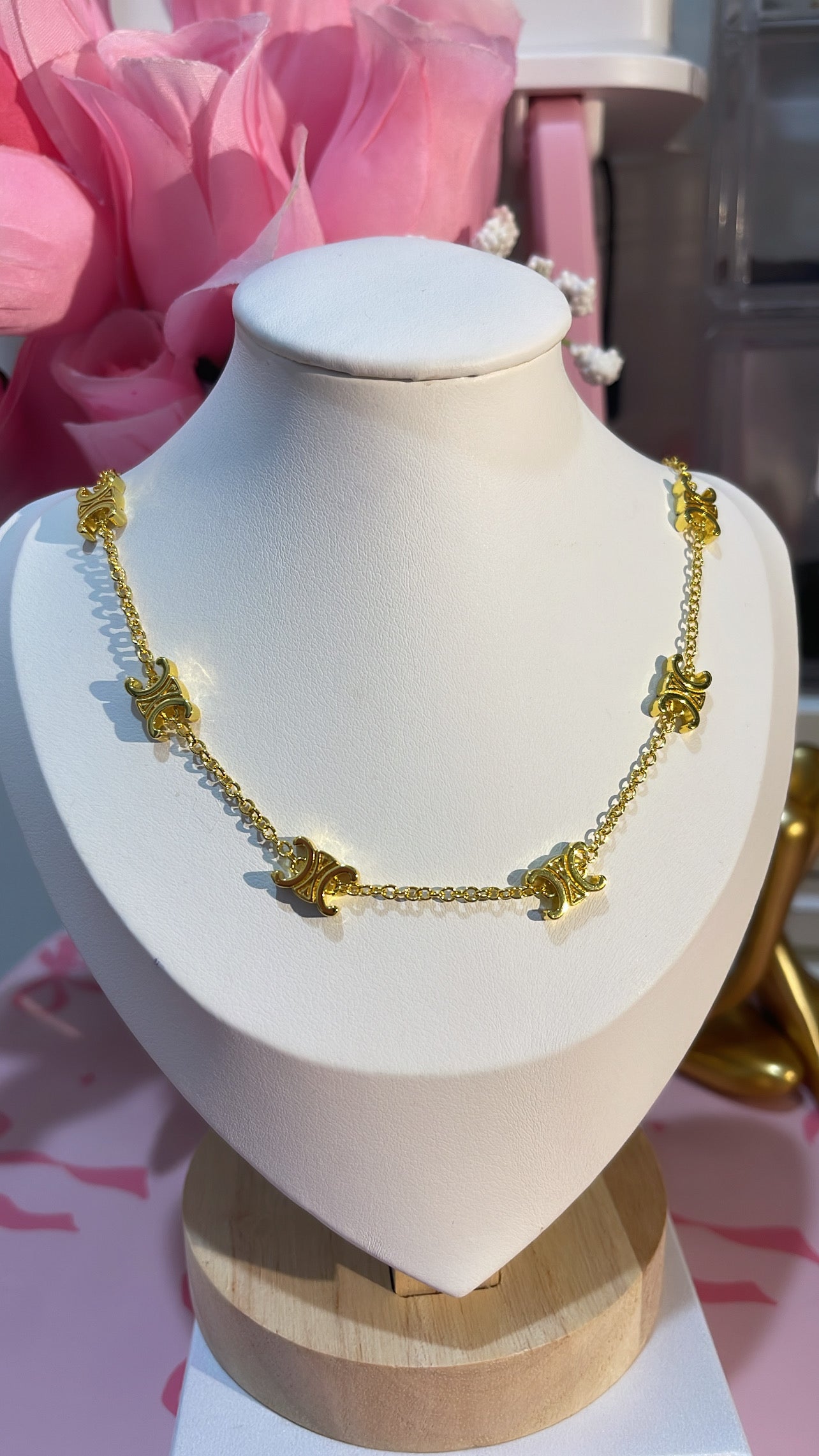 Beli-necklace gold.
