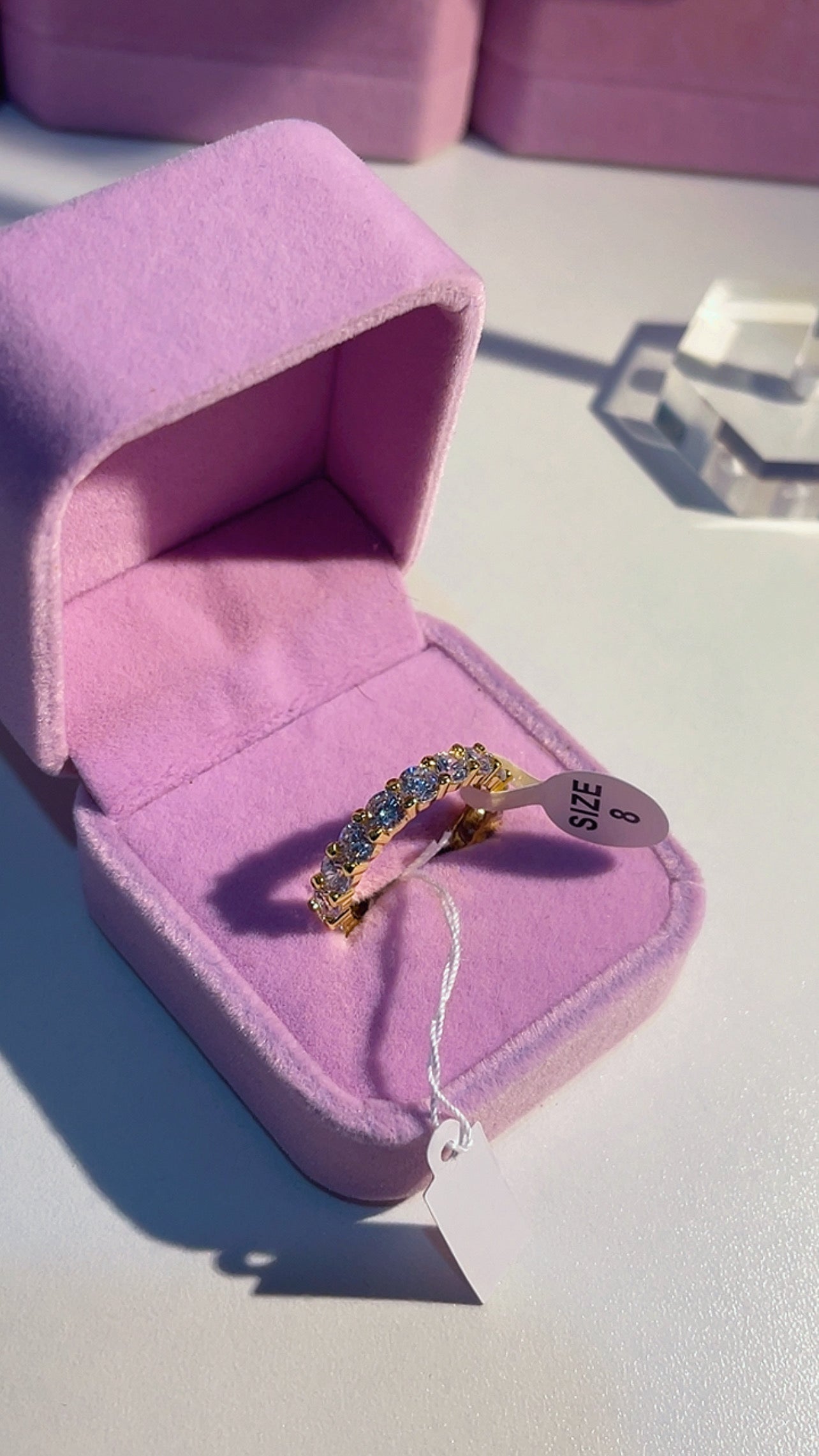 Amáis ring full cristales