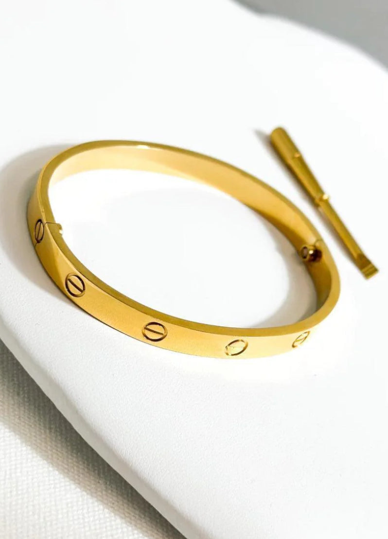 Cart-classic bracelet love