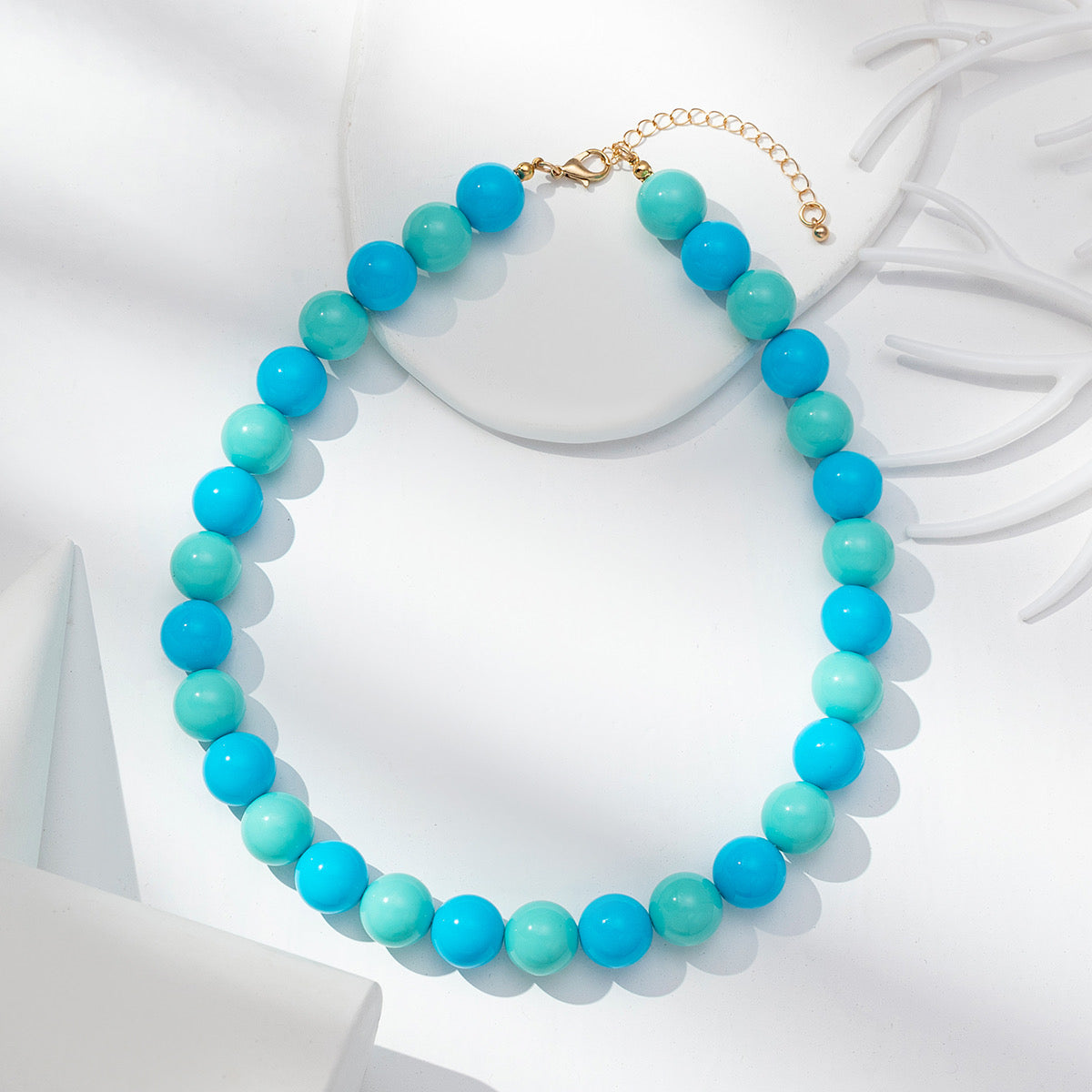 Necklace chicle.