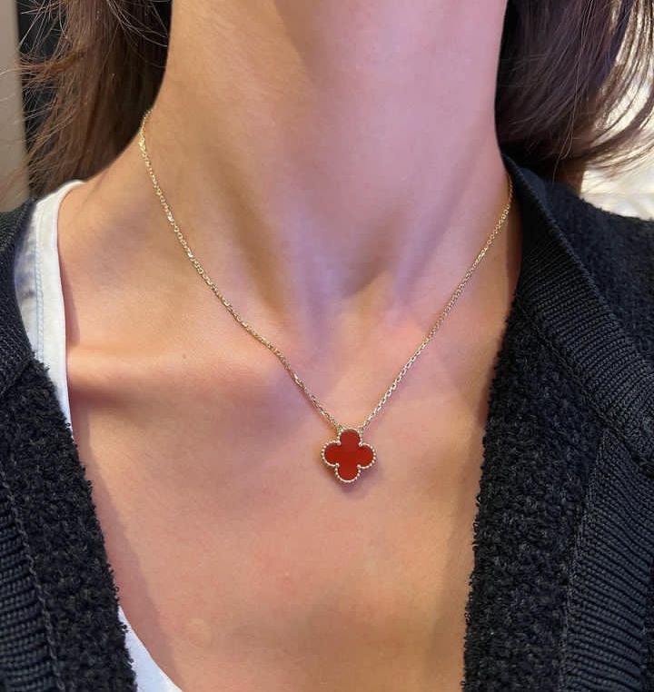 Clover Red