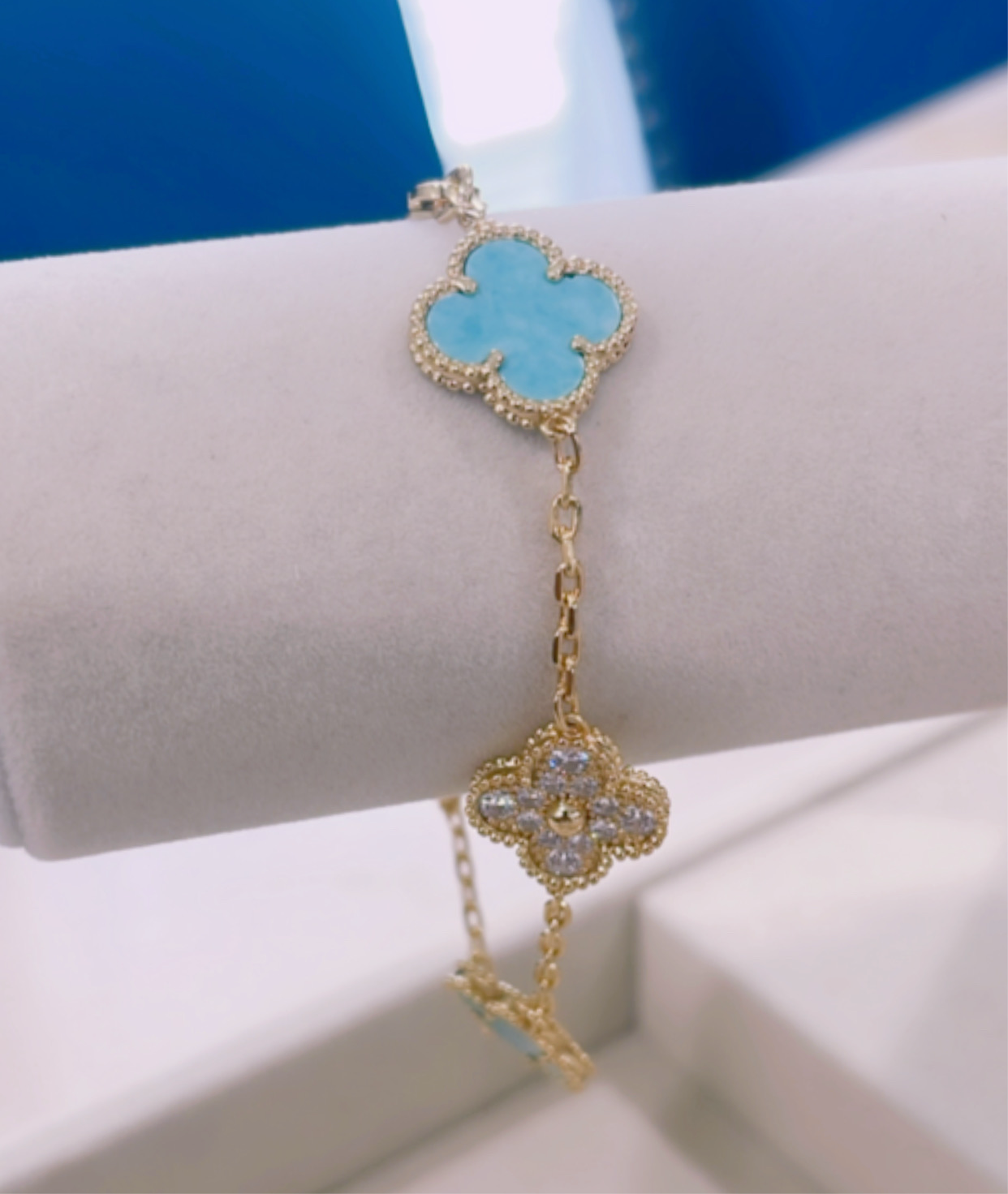 Clover bracelet