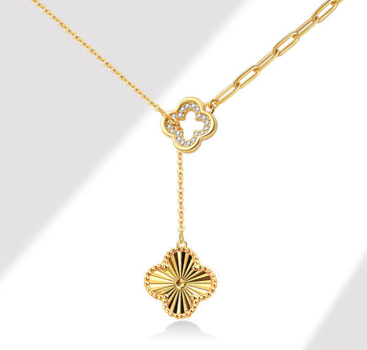 Clover necklace
