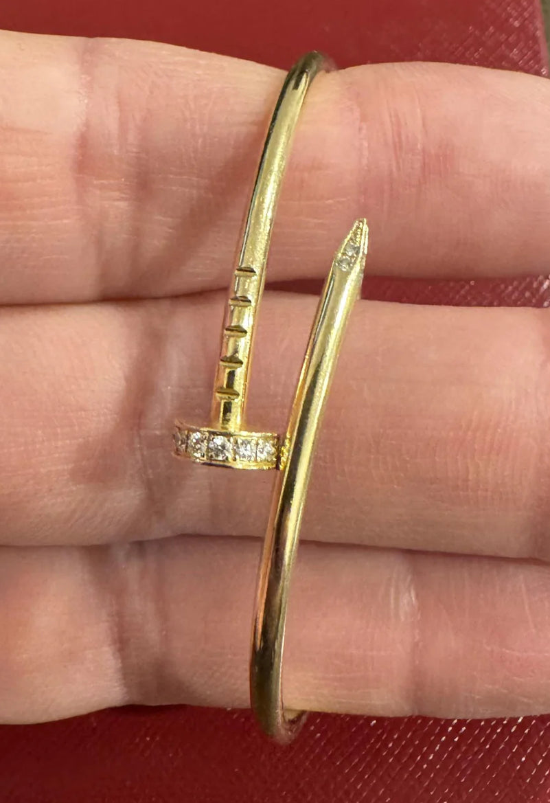 Flag-bracelet. Gold stone. Fina versión